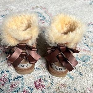 toddler size 7 uggs